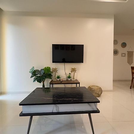 Good Stay 2Bhk Pool Apartment 10 Mins From Dabolim Airport Goa 102 Consua Exteriör bild